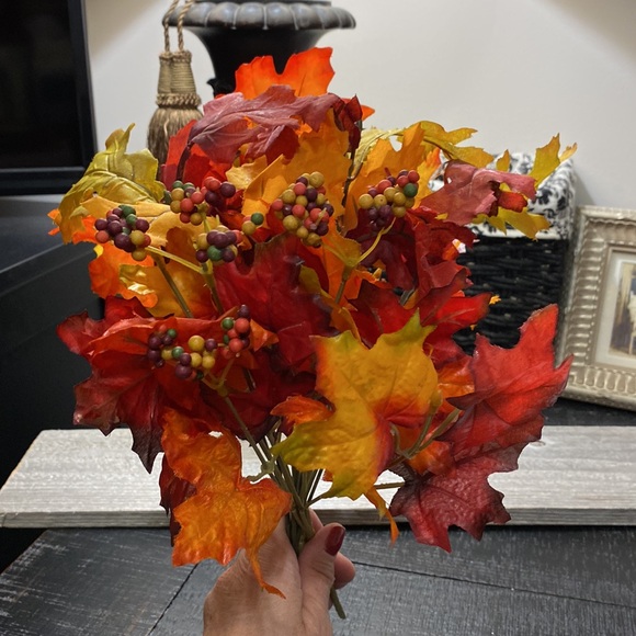 Set Of 3 Autumn Faux Silk Leaf Stems with Red and Orange Accents! - Picture 2 of 2